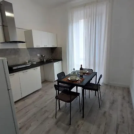 Green Central House דירה